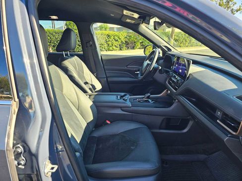 Used 2024 Toyota Grand Highlander Hybrid MAX Limited image 10