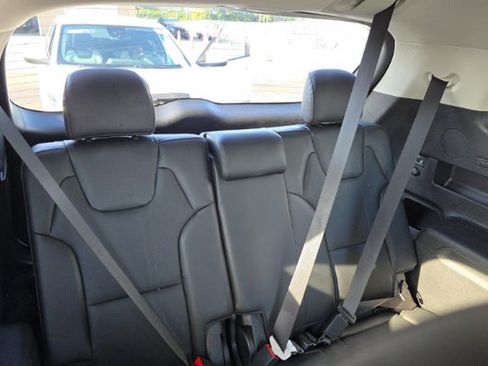 Used 2025 Kia Telluride S FWD image 15