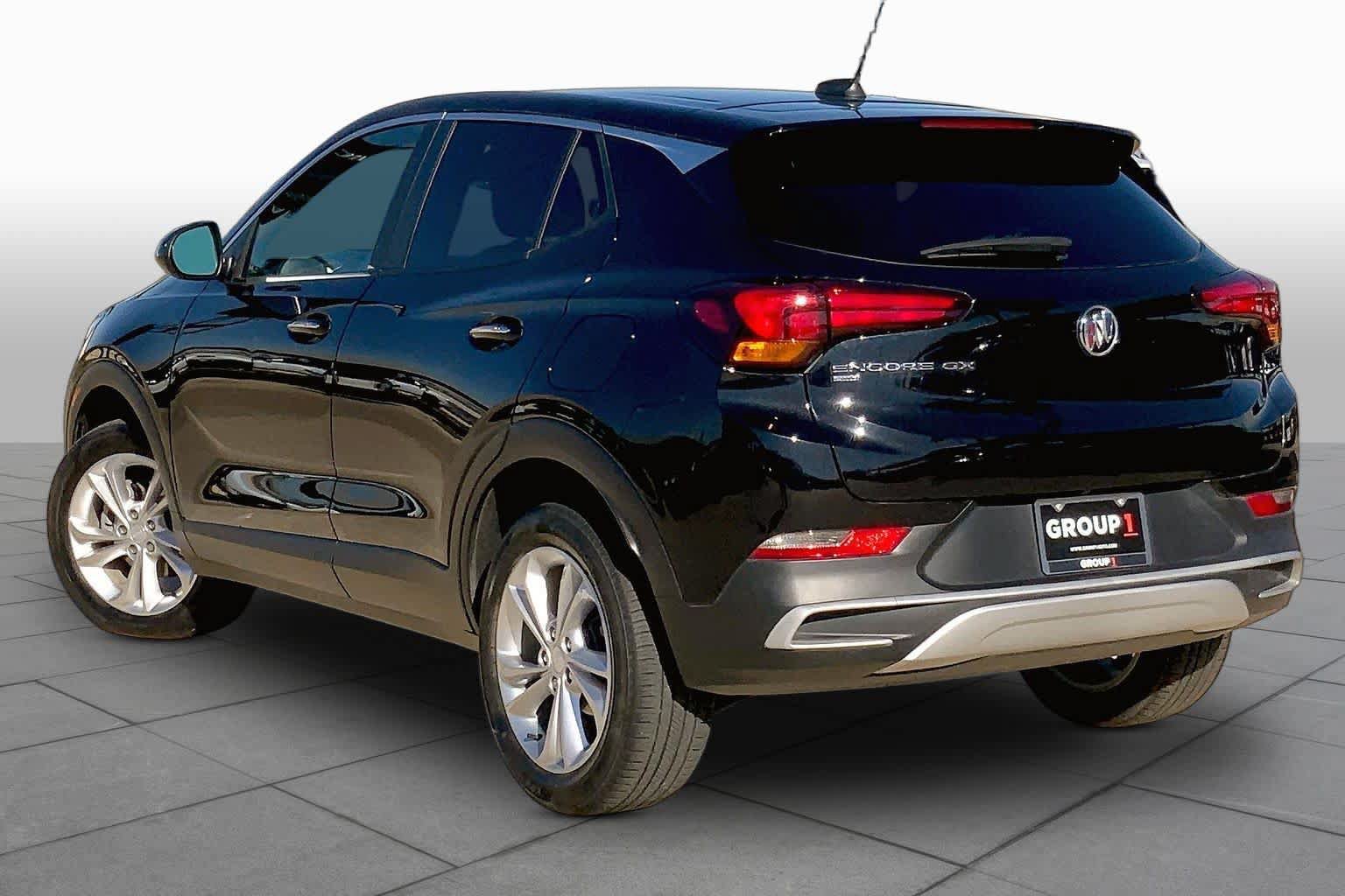 Used 2023 Buick Encore GX Preferred w/ Cold Weather Comfort Package AWD/4WD image 11