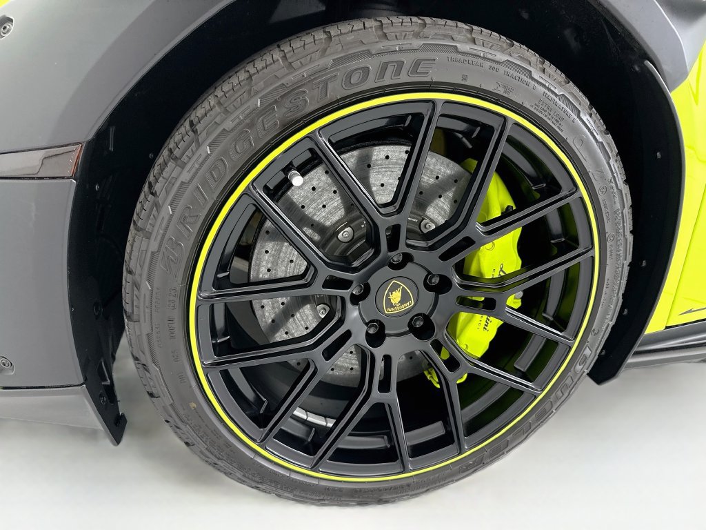 Used 2024 Lamborghini Huracan Sterrato AWD/4WD image 26