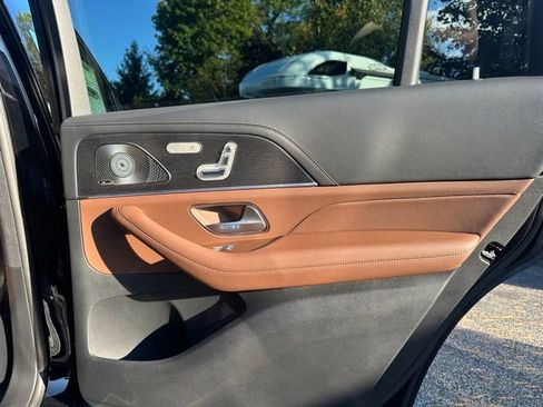 New 2026 Mercedes-Benz GLS 450 4MATIC image 19