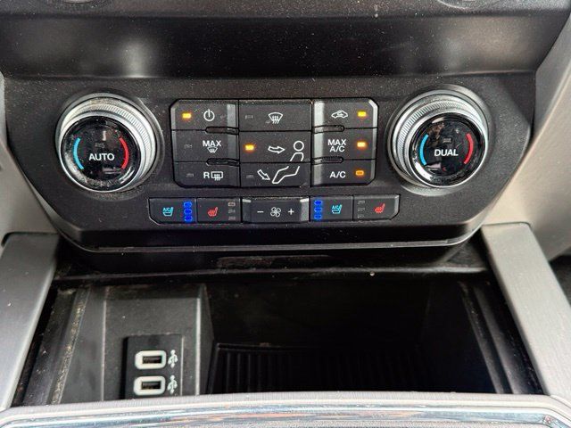 Used 2019 Ford F350 Platinum w/ Platinum Ultimate Package AWD/4WD image 25