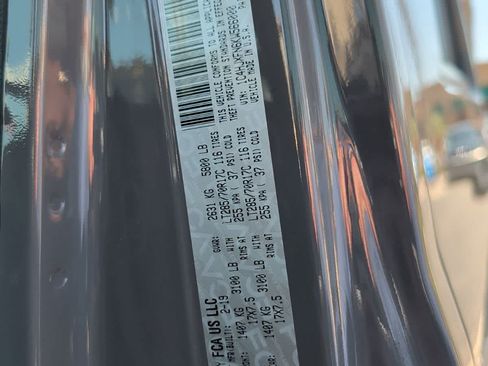 Used 2019 Jeep Wrangler Unlimited Rubicon AWD/4WD image 11