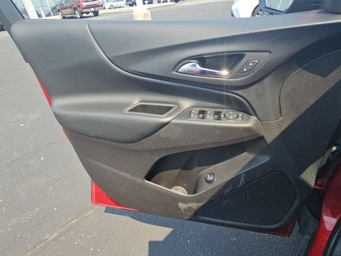 Used 2019 Chevrolet Equinox LT FWD image 23