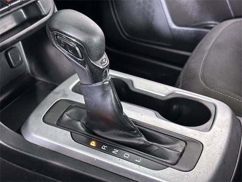 Used 2022 Chevrolet Colorado LT w/ Fleet Safety Package image 16