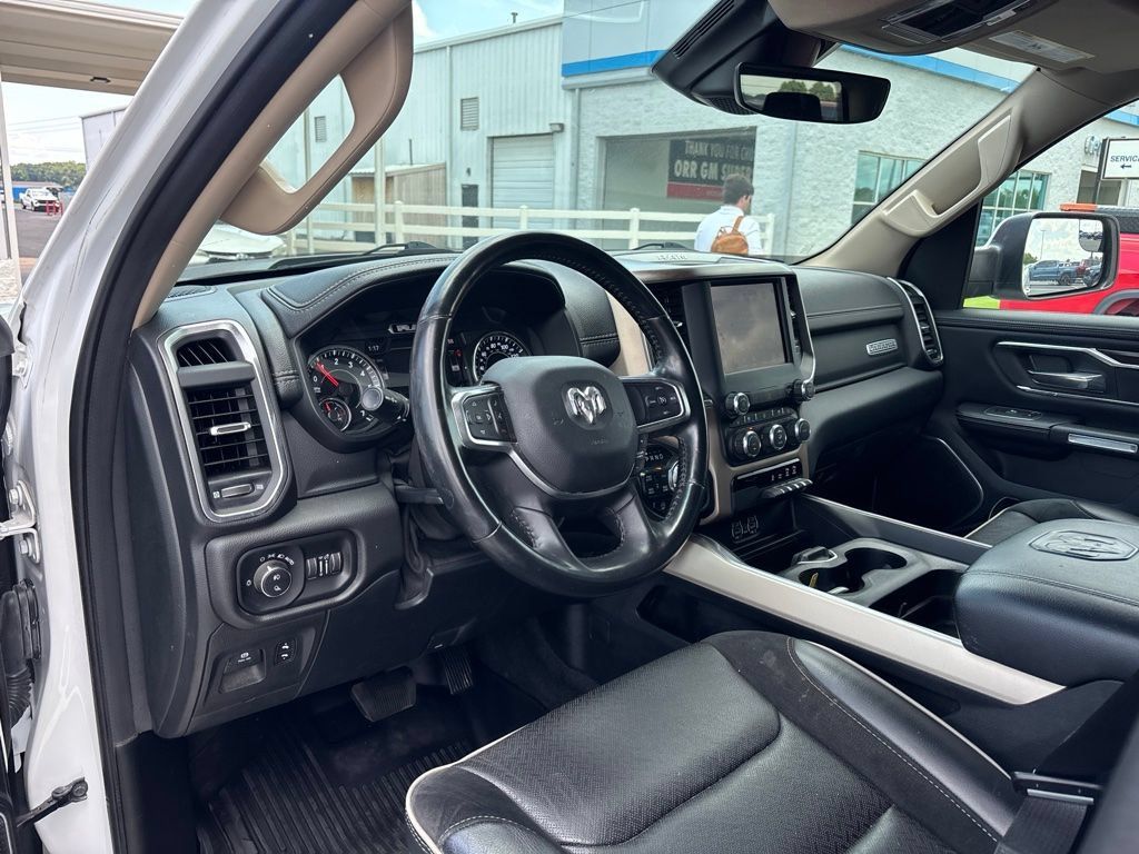 Used 2021 RAM 1500 Laramie AWD/4WD image 11