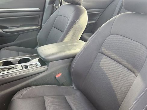 Used 2023 Nissan Altima 2.5 SV image 8