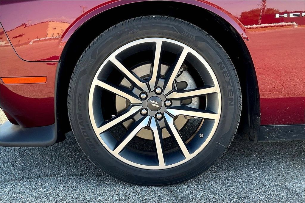 Used 2022 Dodge Challenger R/T w/ Plus Package RWD image 27