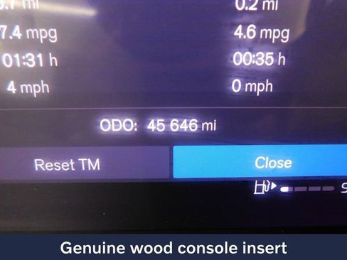 Used 2023 Volvo XC60 B5 Plus w/ Climate Package image 32