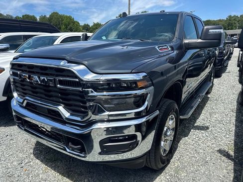 Used 2026 RAM 2500 Big Horn AWD/4WD image 1