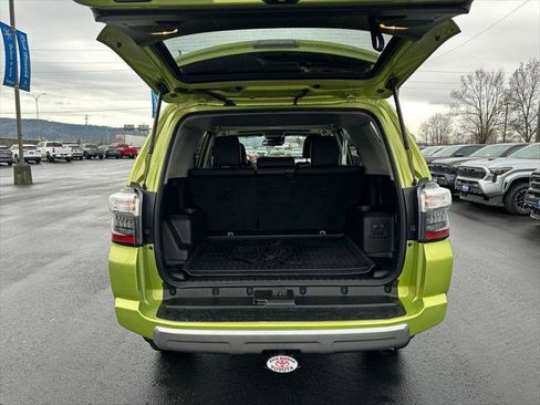 Certified 2023 Toyota 4Runner TRD Off-Road Premium w/ Moonroof Package image 12