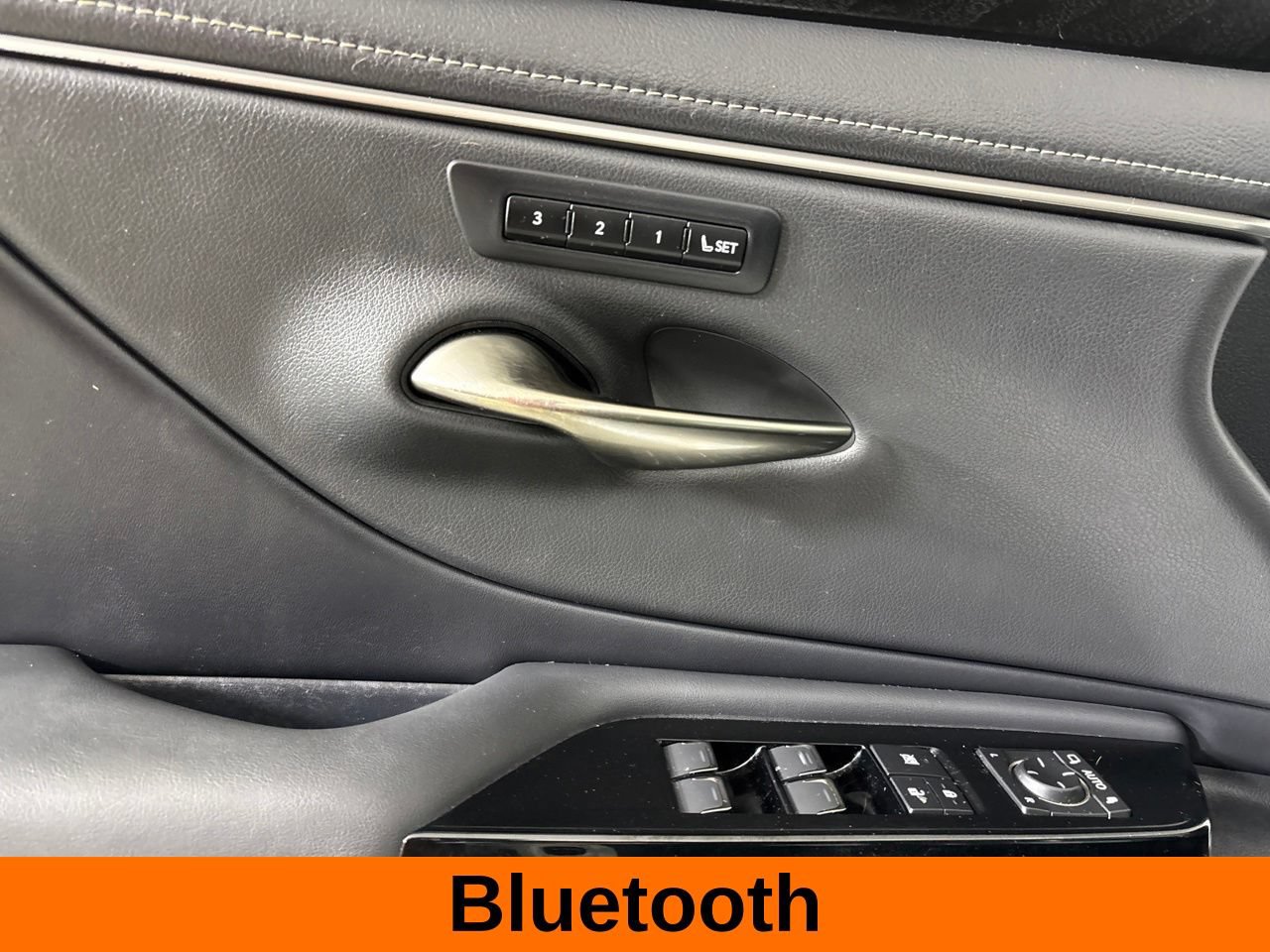 Used 2024 Lexus ES 350 w/ Premium Package FWD image 12