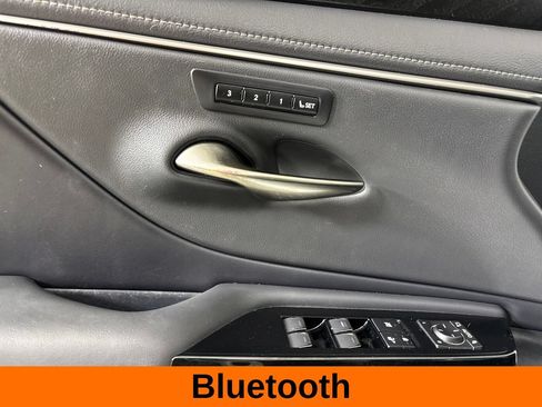 Used 2024 Lexus ES 350 w/ Premium Package FWD image 12