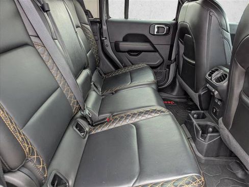 Used 2023 Jeep Gladiator Overland AWD/4WD image 30