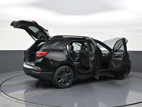 Used 2022 Chevrolet Equinox RS w/ RS Leather Package FWD image 29