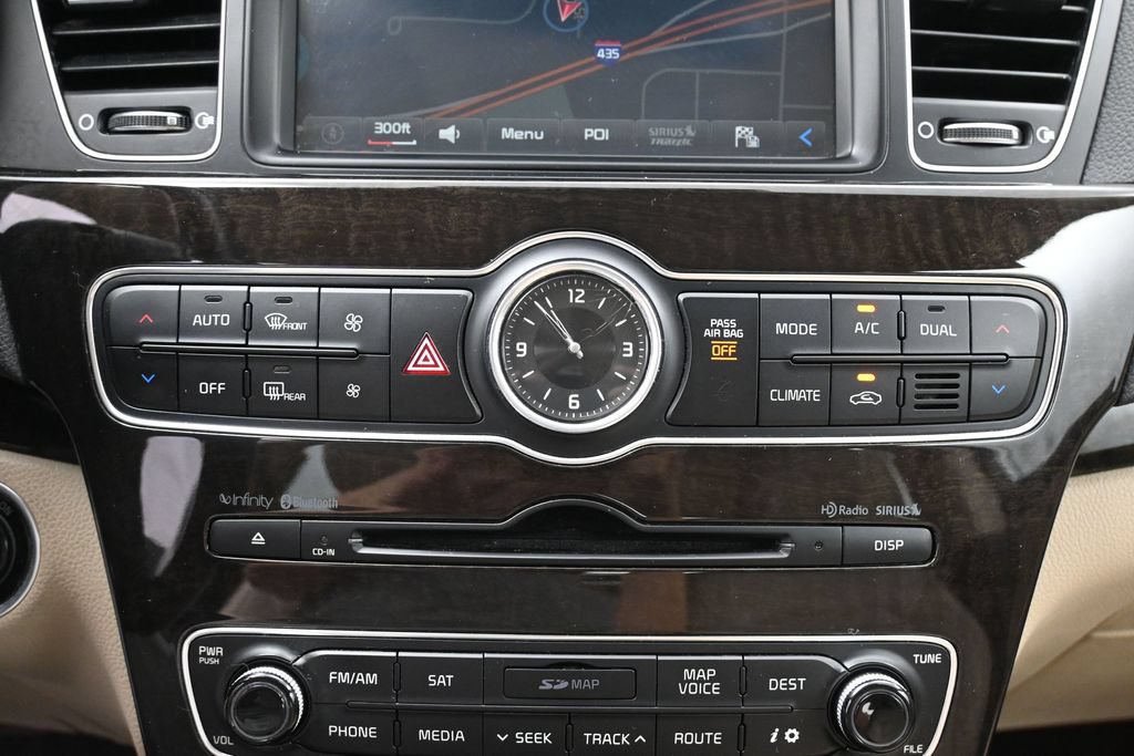 Used 2015 Kia Cadenza Premium FWD image 25