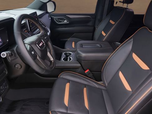 Used 2023 GMC Yukon XL AT4 w/ LPO, Floor Liner Package AWD/4WD image 9
