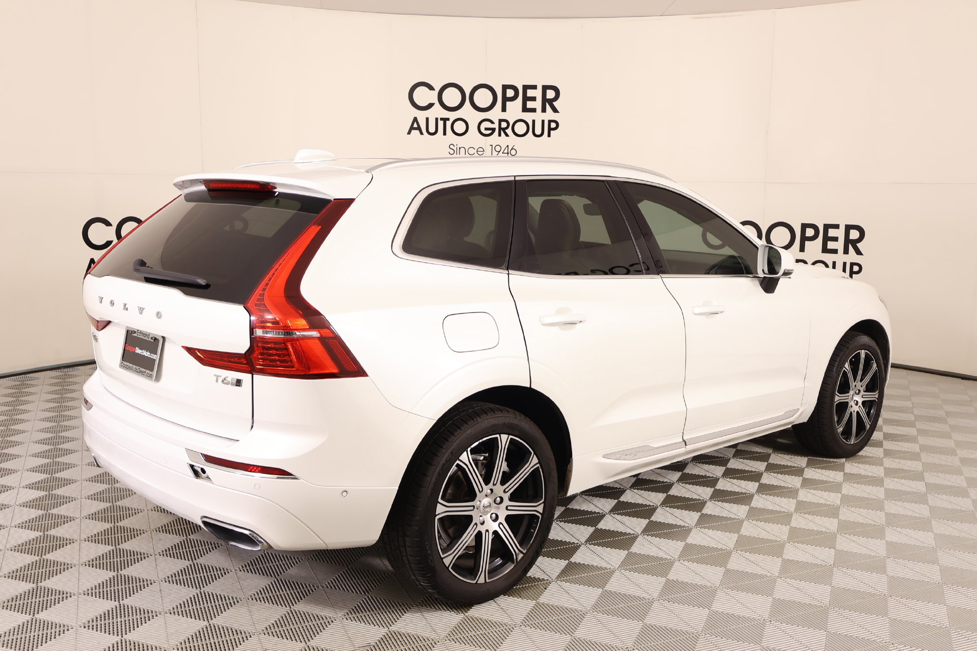 Used 2020 Volvo XC60 T6 Inscription AWD/4WD image 22