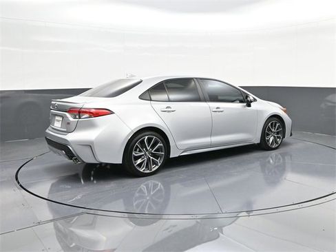 Used 2022 Toyota Corolla SE image 15
