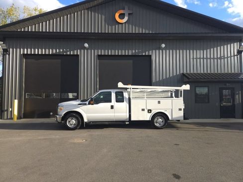 Used 2015 Ford F250 XL w/ Power Equipment Group RWD image 24