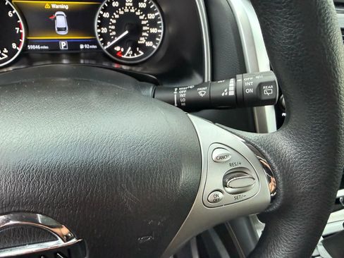 Used 2018 Nissan Murano S image 35