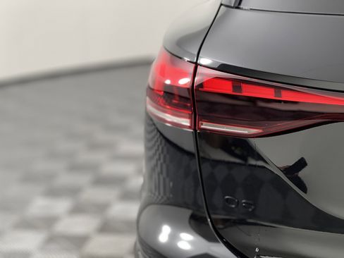 Used 2025 Audi Q6 e-tron Premium Plus AWD/4WD image 12