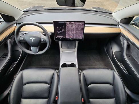 Used 2023 Tesla Model 3 Standard Range RWD image 14