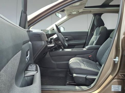 New 2026 Nissan Kicks SV w/ SV Premium Package FWD image 14