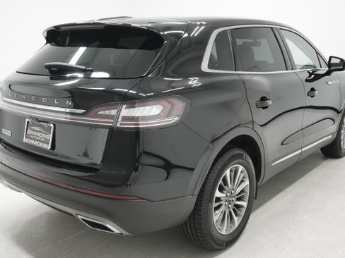 Used 2021 Lincoln Nautilus Reserve FWD image 4