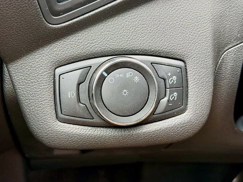 Used 2016 Ford C-MAX SEL w/ Equipment Group 302A FWD image 28