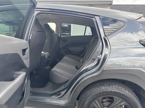 Used 2024 Subaru Crosstrek 2.0i image 12