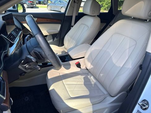 Used 2023 Audi Q5 2.0T Premium Plus AWD/4WD image 12