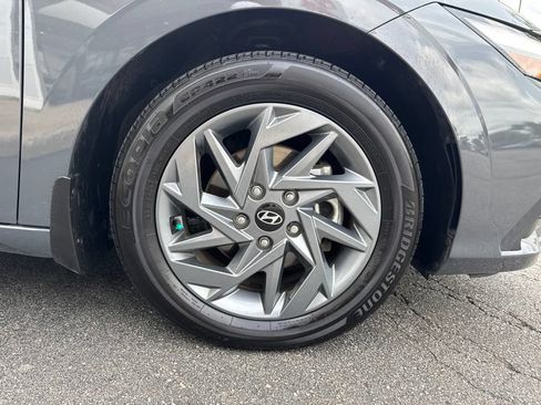 Used 2024 Hyundai Elantra Blue FWD image 50