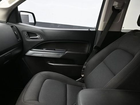 Used 2022 Chevrolet Colorado LT w/ Safety Package RWD image 13