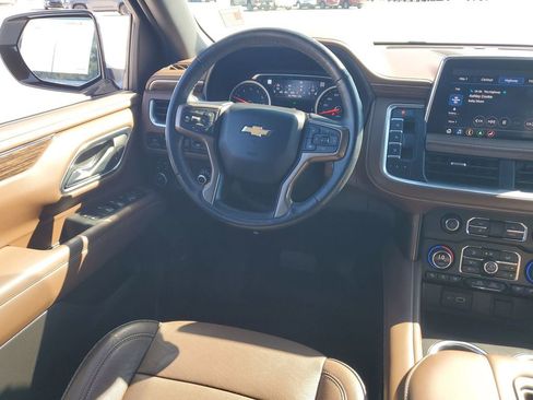 Used 2021 Chevrolet Suburban High Country image 15