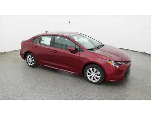 Used 2026 Toyota Corolla LE FWD image 15