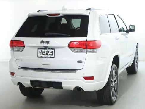Used 2017 Jeep Grand Cherokee Overland AWD/4WD image 47