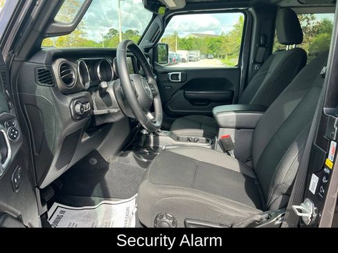 Used 2021 Jeep Wrangler Sport AWD/4WD image 25