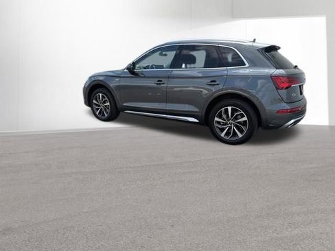 Used 2023 Audi Q5 2.0T Premium w/ Convenience Package AWD/4WD image 3