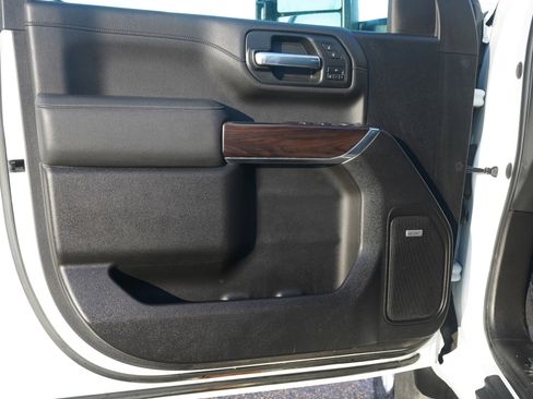 Used 2021 GMC Sierra 3500 SLT w/ SLT Premium Package image 19