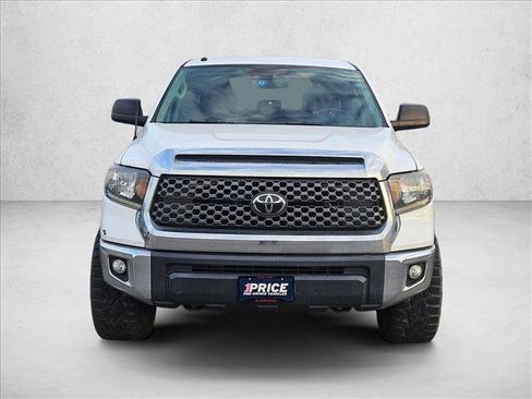 Used 2018 Toyota Tundra SR5 w/ SR5 Upgrade Package image 2