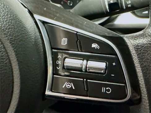 Used 2023 Kia Forte LXS w/ LXS Technology Package image 17