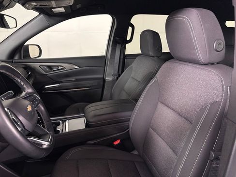 Used 2024 Chevrolet Traverse LT FWD image 18