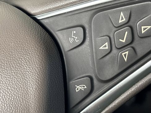 Used 2016 Chevrolet Malibu LT image 29