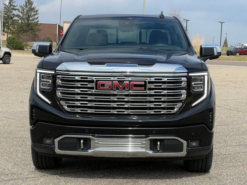 Used 2025 GMC Sierra 1500 Denali w/ Denali Reserve Package AWD/4WD image 43