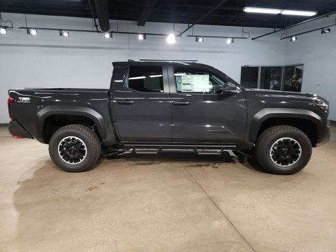 New 2026 Toyota Tacoma TRD Off-Road image 8