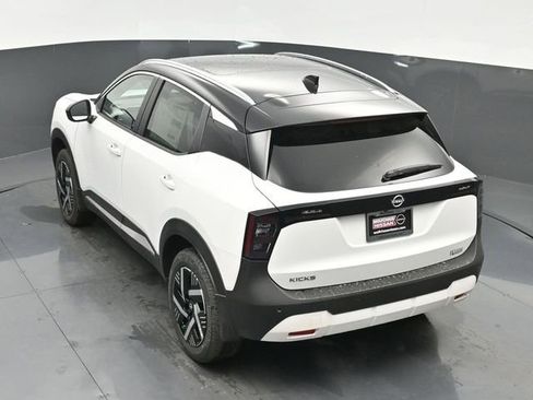 New 2026 Nissan Kicks SV w/ SV Premium Package FWD image 29