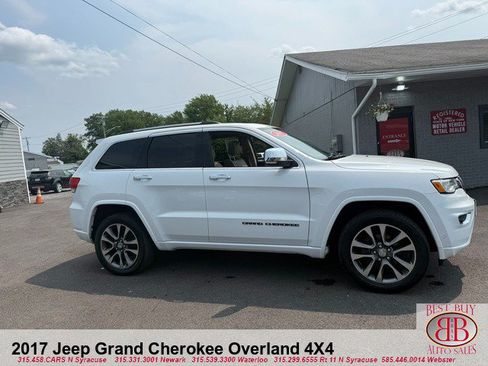 Used 2017 Jeep Grand Cherokee Overland w/ Jeep Active Safety Group AWD/4WD image 2