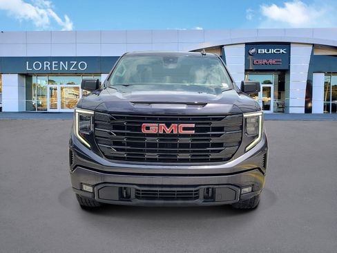 Used 2023 GMC Sierra 1500 Elevation RWD image 2
