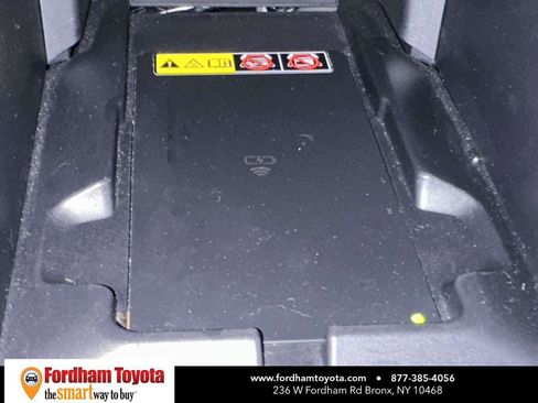 Used 2025 Toyota Corolla Cross LE image 23